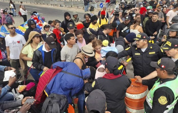 Gobierno chileno en conversaciones para repatriar a migrantes atrapados en la frontera